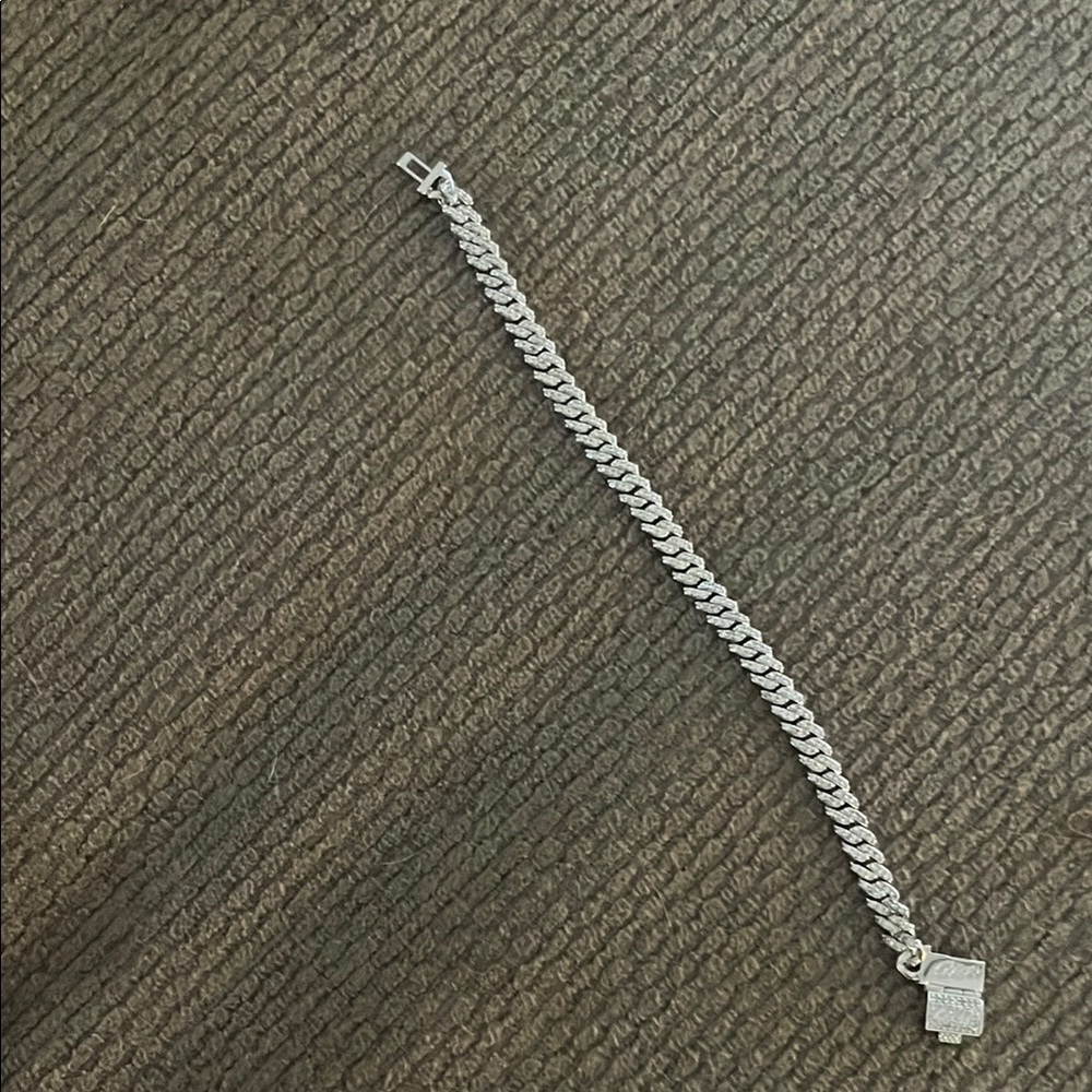 GLD bracelet  and pouch